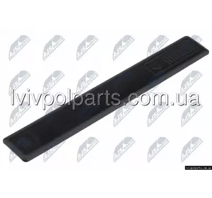 Заглушка накладки даху OE код 78132-68L01 Suzuki Swift 2010- Заглушка накладки даху OE код 78132-68L01 Suzuki Swift 2010-
