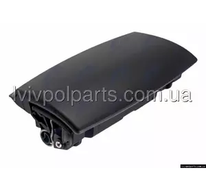 Попельничка середньої консолі задня Audi A4 B6/B7 2001-2009 Seat Exeo 2009-14 код ОЕ 8E0857961M Попельничка середньої консолі задня Audi A4 B6/B7 2001-2009 Seat Exeo 2009-14 код ОЕ 8E0857961M