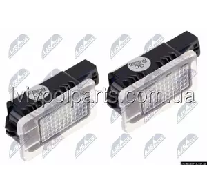 LED Лампочки внутрішнє освітлення багажника OE 1286317 Volvo S60 II,S80 II,V40,V60 I,Xc40,Xc60 I,Xc90 I, 2002- LED Лампочки внутрішнє освітлення багажника OE 1286317 Volvo S60 II,S80 II,V40,V60 I,Xc40,Xc60 I,Xc90 I, 2002-
